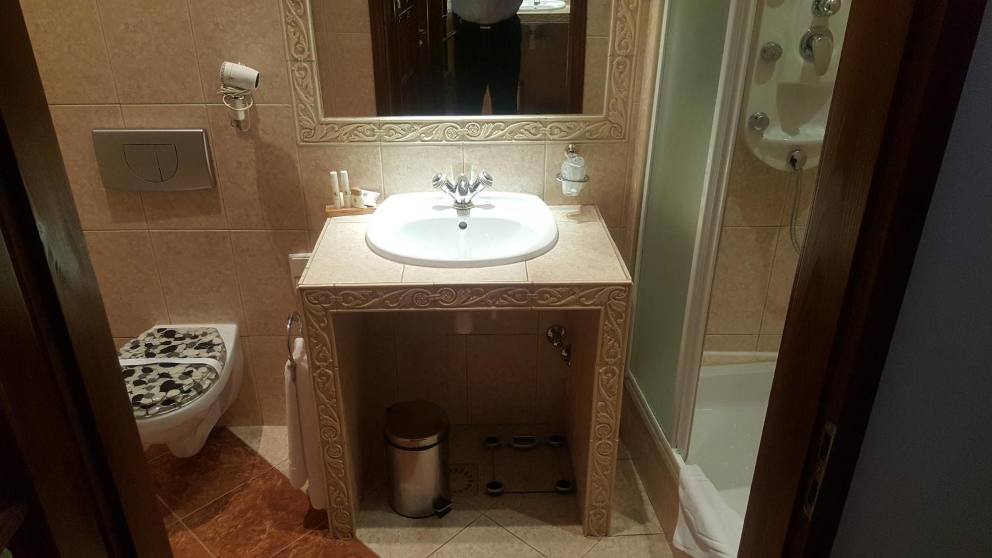 Hotel Bristol Tarnow Ruang foto