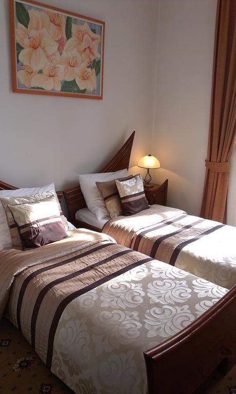 Hotel Bristol Tarnow Ruang foto