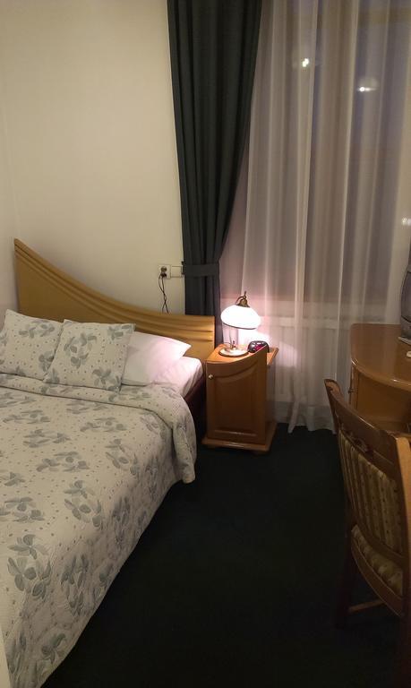 Hotel Bristol Tarnow Ruang foto