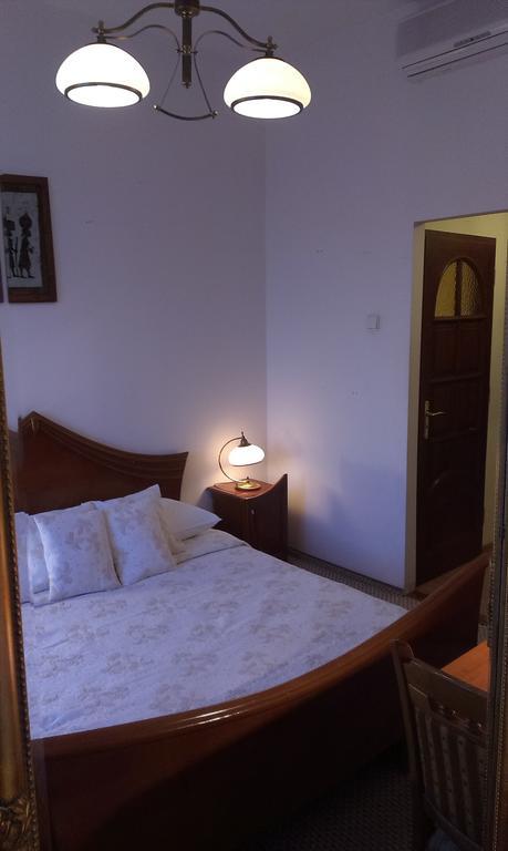 Hotel Bristol Tarnow Ruang foto